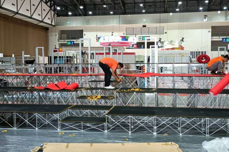 24 - https://kteventdsign.com | บริการให้เช่าเทวีสำเร็จรูป เวทีอัฒจันทร์ งานอีเว้น เวทีอเนกประสงค์ทุกประเภท รับติดตั้งเวทีทั้งในอาคารและนอกอาคาร ราคาเป็นกันเองพร้อมให้บริการนอกสถานที่ โดยทีมงานมืออาชีพประสบการณ์มากกว่า 10 ปี